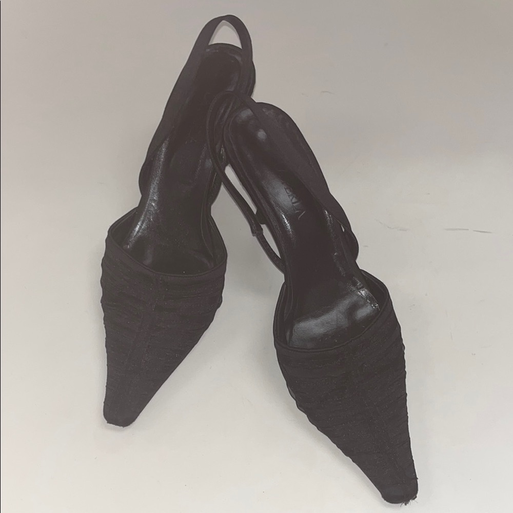 La Perla women’s size 38 Elegant Black sling back Heels / preowned/ vintage look